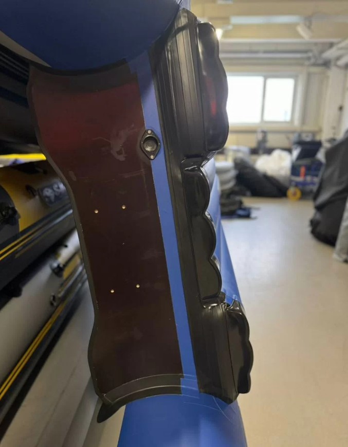 Лодка Reef 390Fi Jet